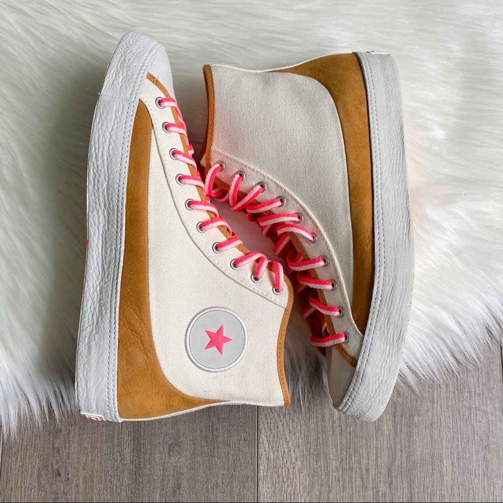 NWT Converse Chuck Taylor All Star Sasha Hi Top - Picture 7 of 8